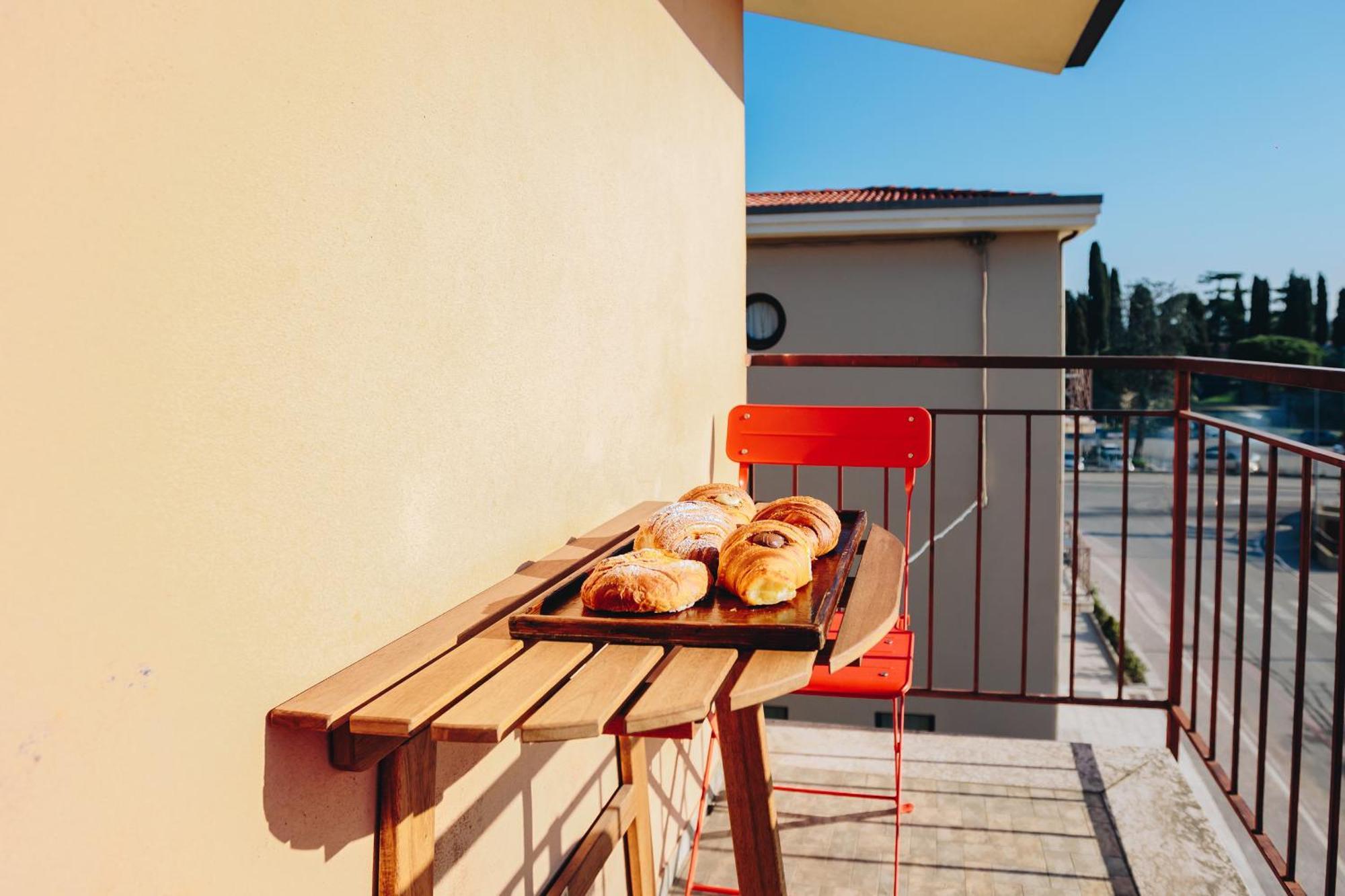 Sg Family - Casa Di Tulu' Peschiera del Garda Exterior foto